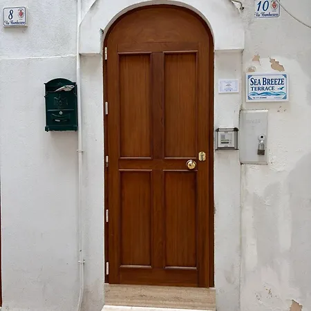 Sea Breeze Terrace 4* מונופולי