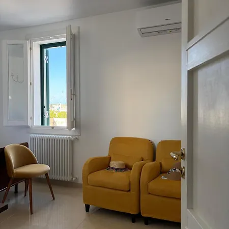 Sea Breeze Terrace מלון דירות מונופולי